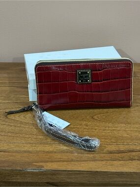 Dooney & Bourke Wallet